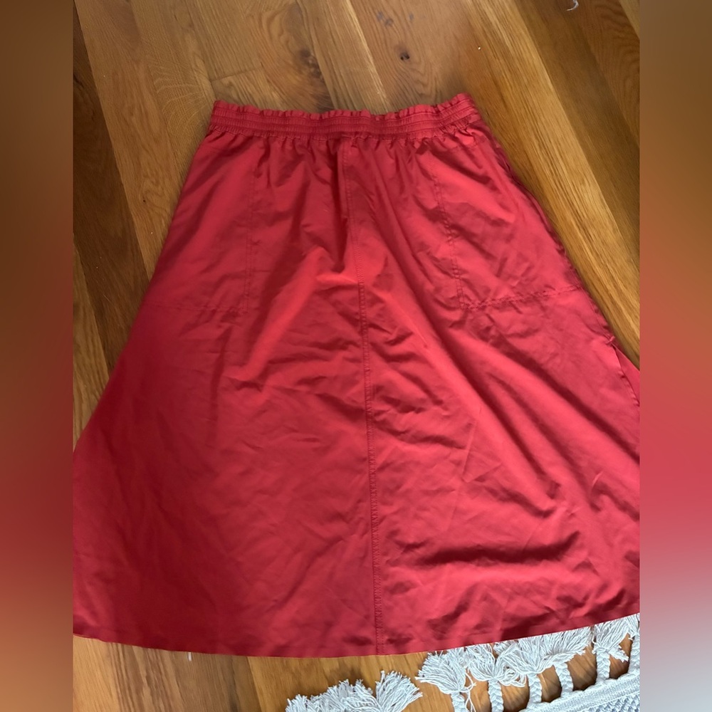 Athleta midi skirt in L